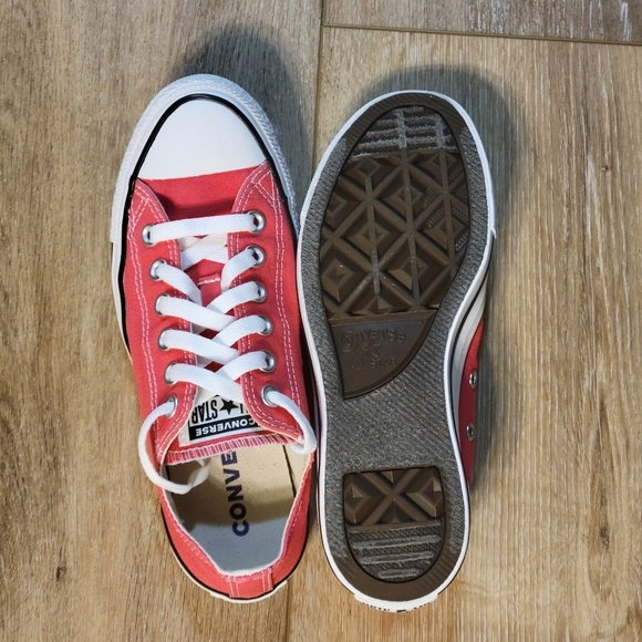 Like New! Strawberry Jam Pink Converse Chuck Taylor Low Tops - Picture 5 of 8